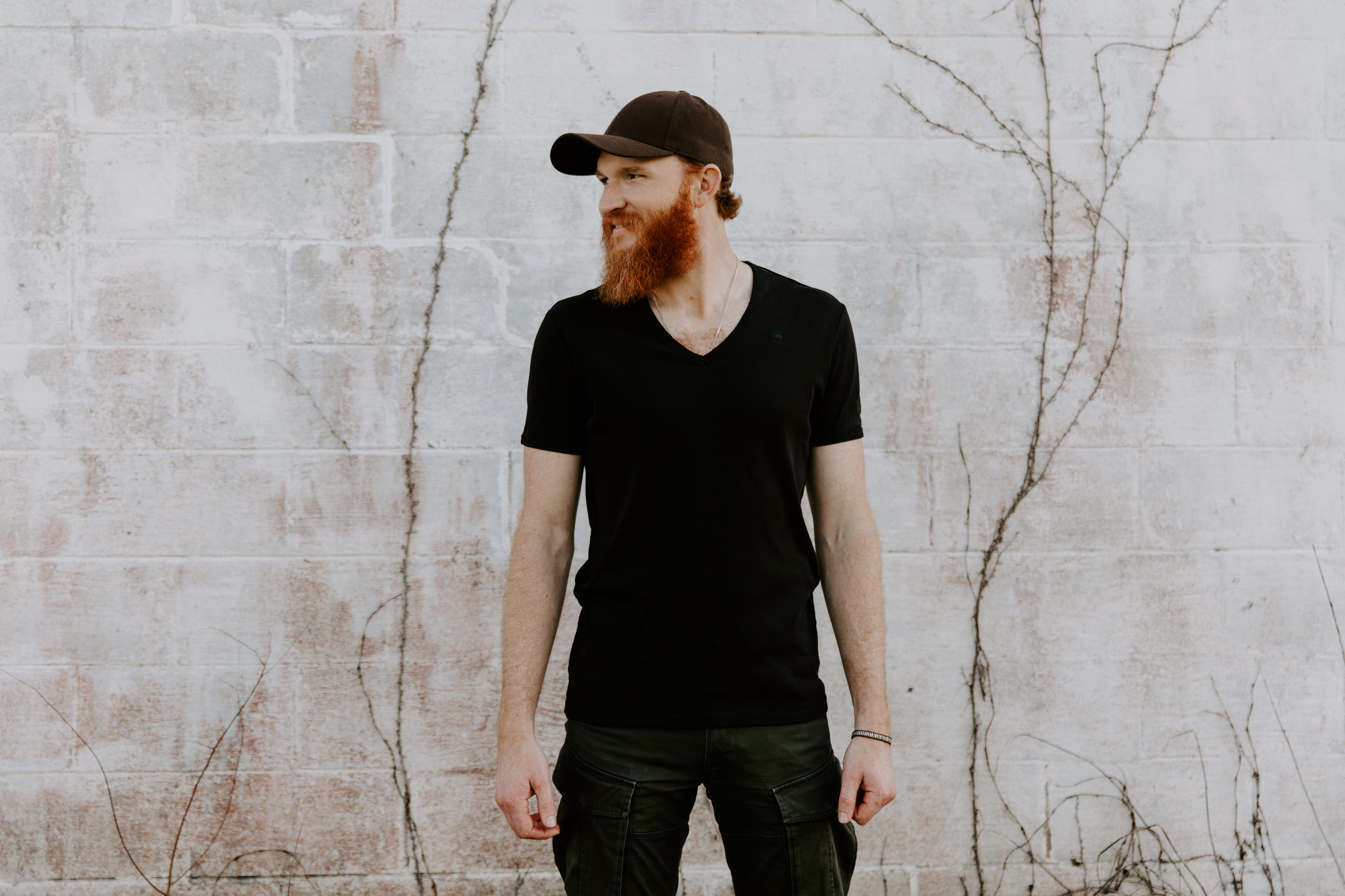 As someone with type1diabetes，country artist Eric Paslay says technology has transformed how he manages the disease。
