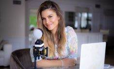 A María Menounos, presentadora de TV y actriz, le diagnosticaron cáncer del páncreas en estadio 2 en el 2023. 