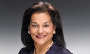 La Dra. Rena D’Souza es la Directora del NIDCR. 