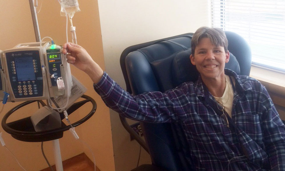 Judy Perkins receiving an infusion of tumor-infiltrating lymphocytes as part of her cancer treatment. 