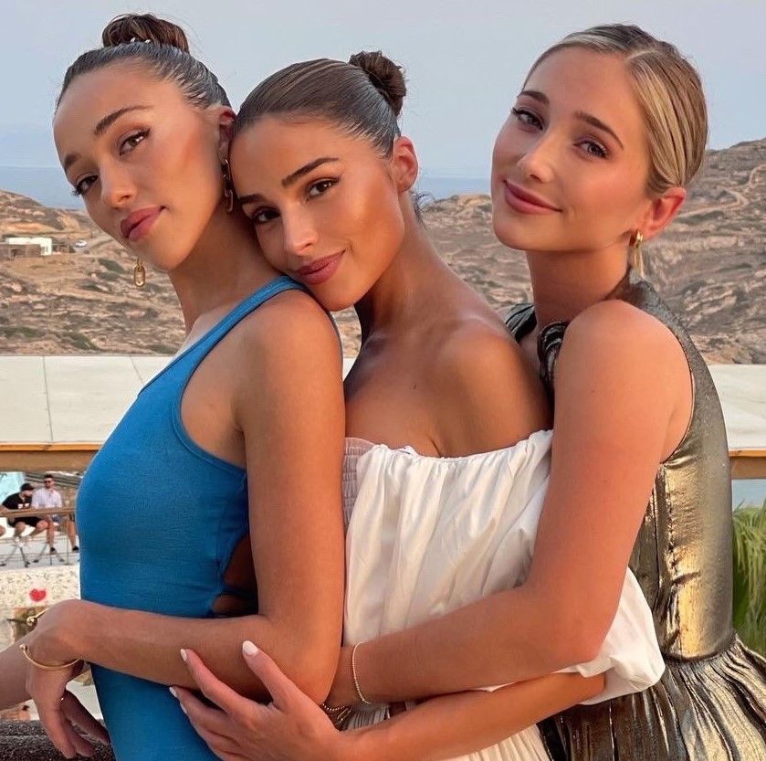 Olivia Culpo and her sisters